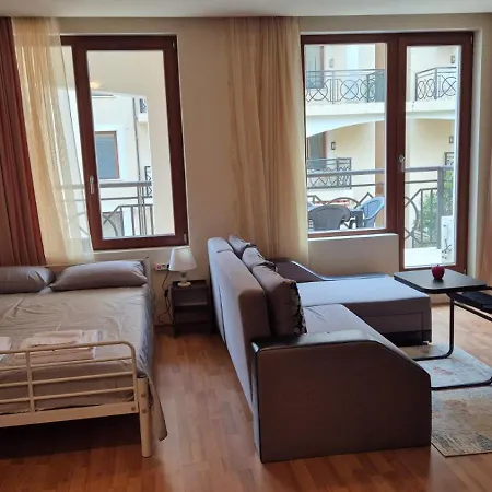 Oasis With Balcony And Underground Parking Available In Iglika, Golden Sands דירה
